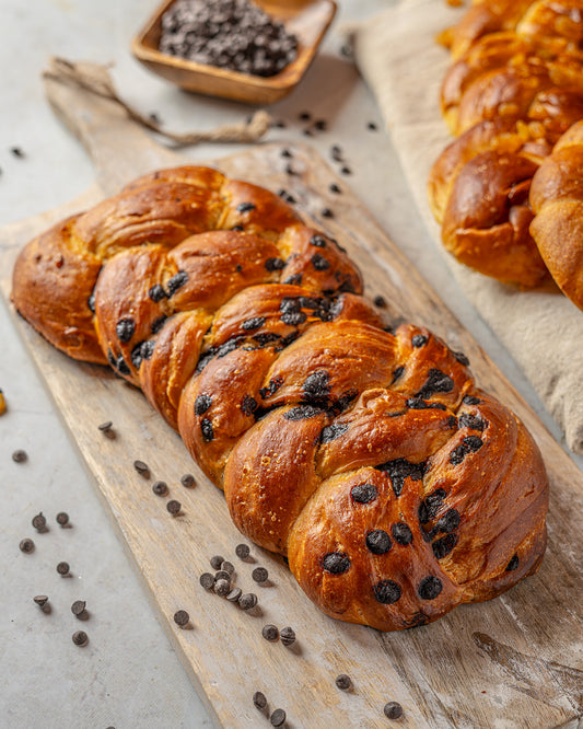Brioche loaf with chocolate